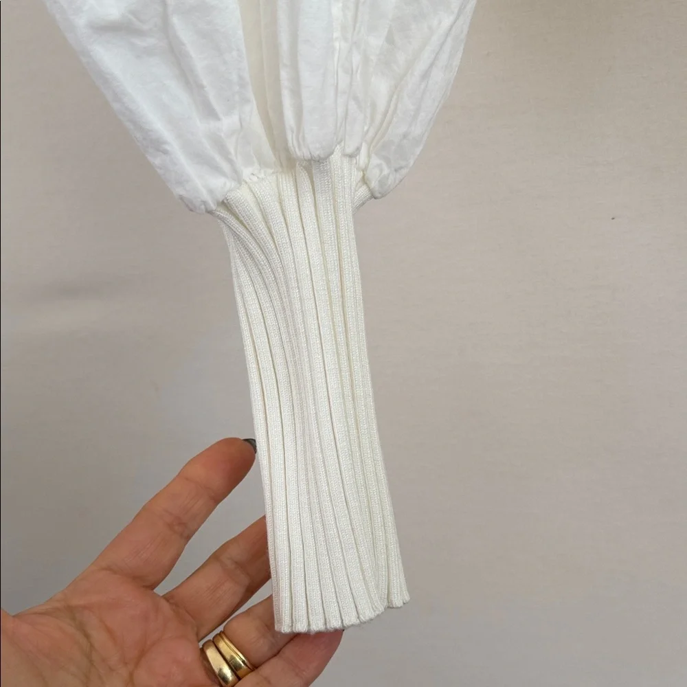 Zara White Ribbed Puff Sleeve Blouse